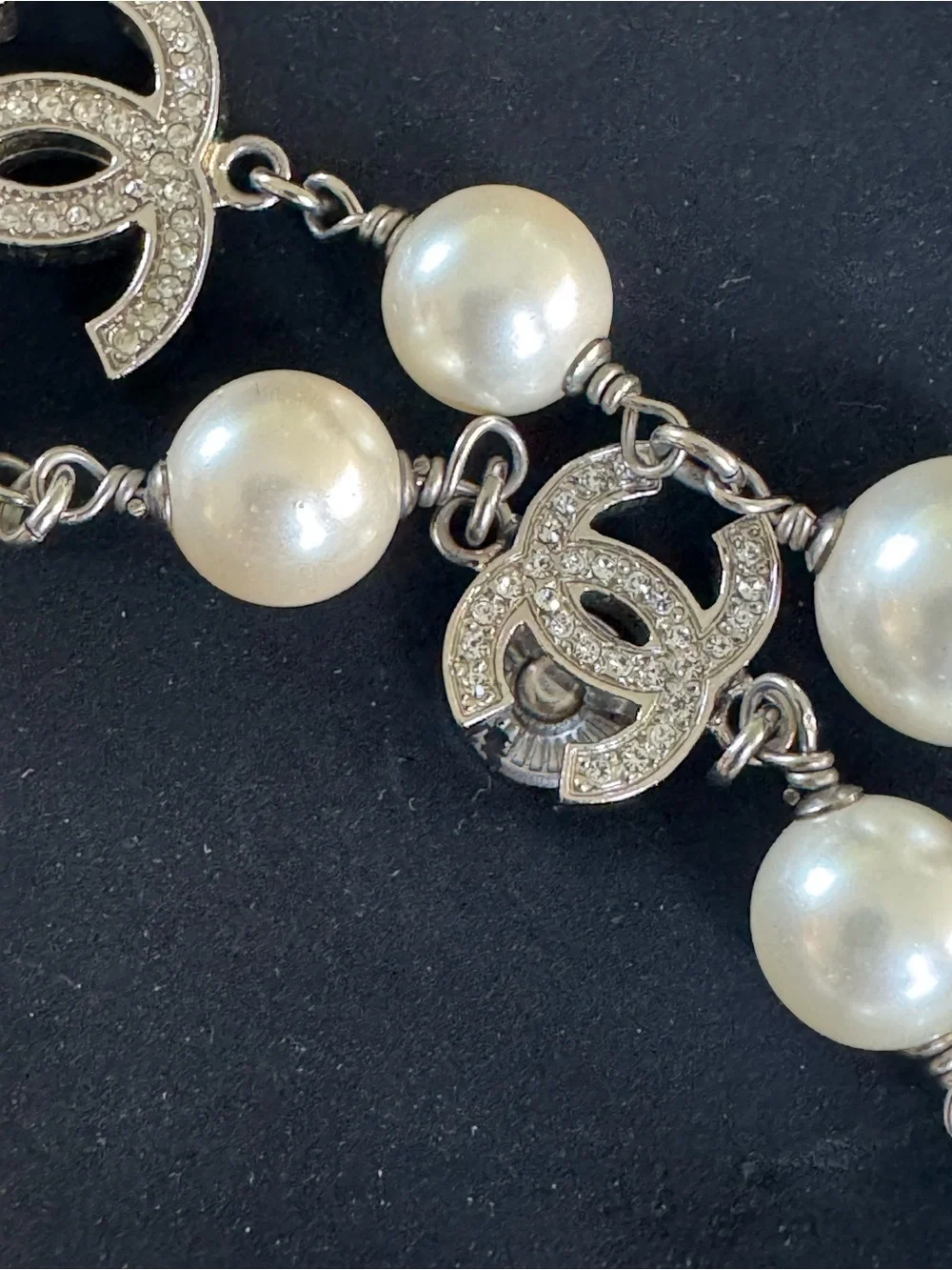 CHANEL long chain